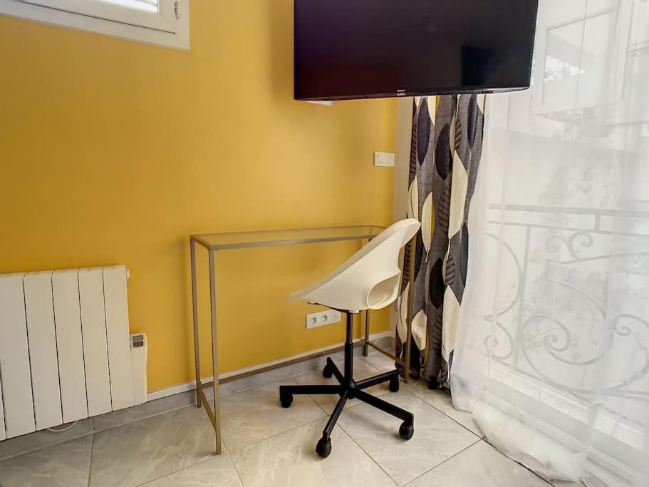 Superbe Studio Hyper Centre Tout Equipe Wifi Netflix 2Pers Amiens Bagian luar foto