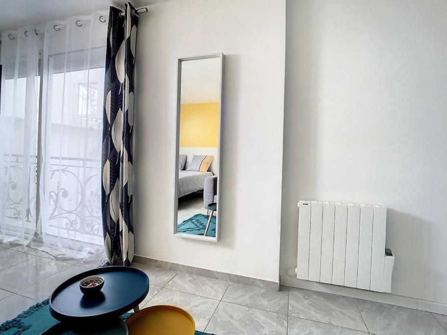 Superbe Studio Hyper Centre Tout Equipe Wifi Netflix 2Pers Amiens Bagian luar foto